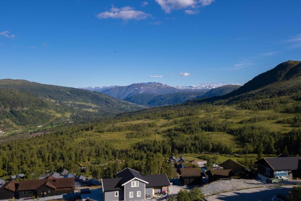 Panorama 15 - Beautiful Mountain View Appartement Sogndal Buitenkant foto